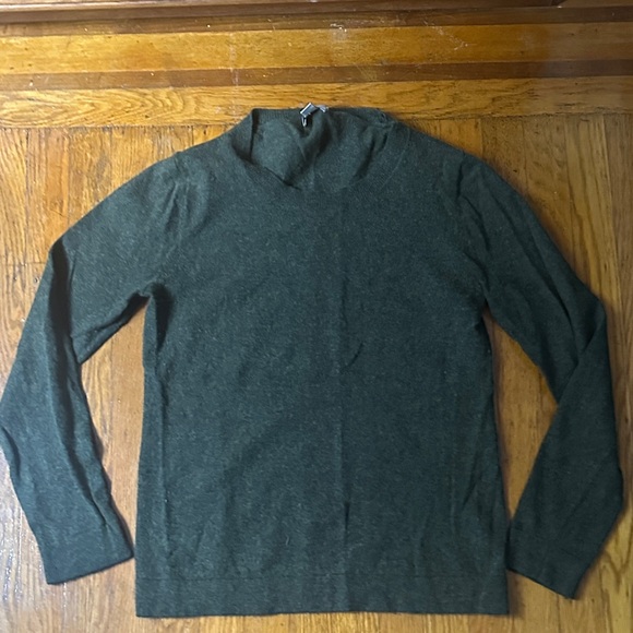 J. Crew Women's Crew Neck Sweater in Forest Green. Size small. - Picture 1 of 2